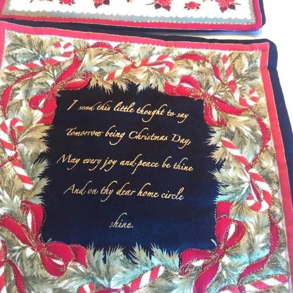 NWOT Set of 2 Holiday Wall Hangings